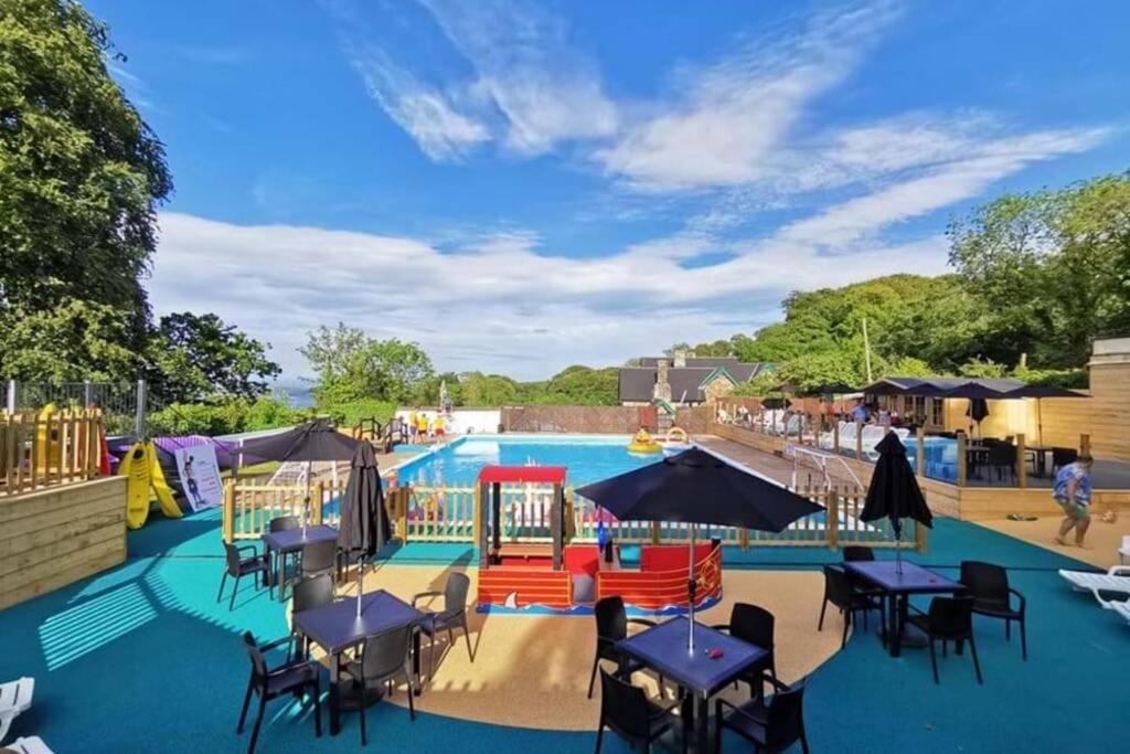 Glade Lodge- North Devon Coast, Bideford Bay Caravan Park Экстерьер фото